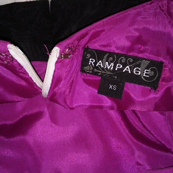 Brand new Rampage heart cut out color block dress size XS - Picture 4 of 4